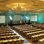 Royal Palm Plaza Resort 