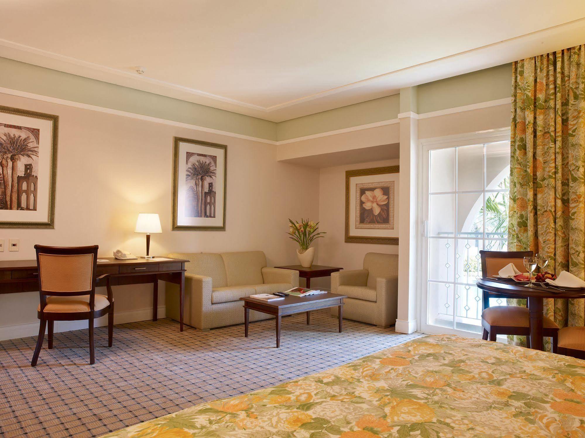 Royal Palm Plaza Resort